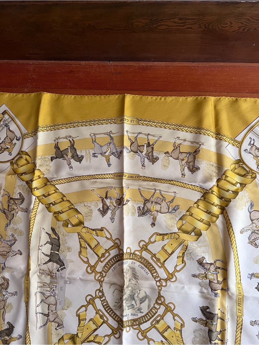 Hermès "Les Allures du Cheval" Silk Carré 90 Scarf - Vintage Yellow - Picture 7 of 12